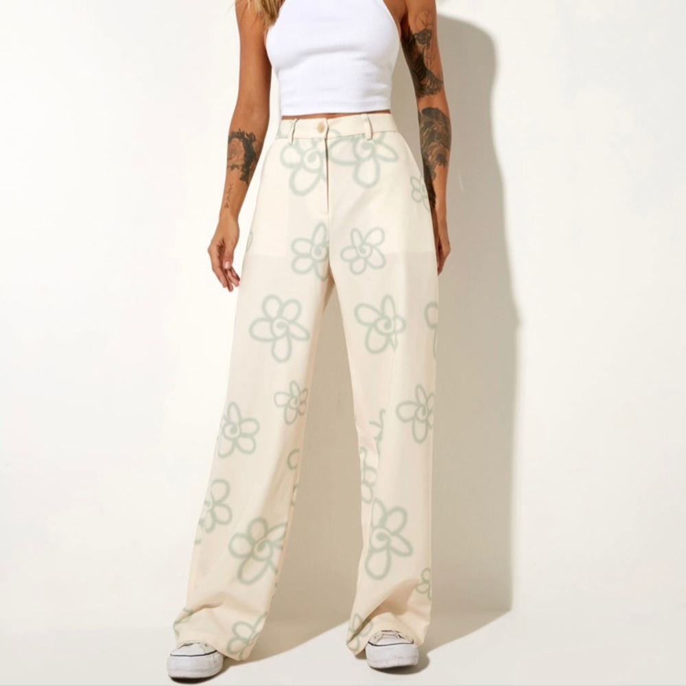 Motel Medium High Waisted Abba Trouser In Tailoring Graffiti Flowering Cream